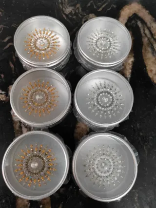 Tatuajes temporales brillantes oro y plata