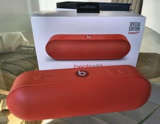 Altavoz Beats Pill Rojo Fuego