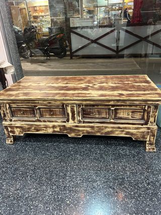 Mesa de centro de madera rústica