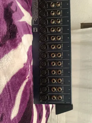 Mesa de Sonido Yamaha MG24/14FX