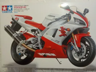Maqueta Tamiya 1/12 Yamaha YZF-R1