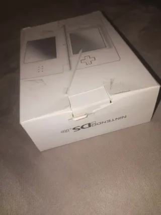 Nintendo DS Lite Blanca + Juegos y Accesorios