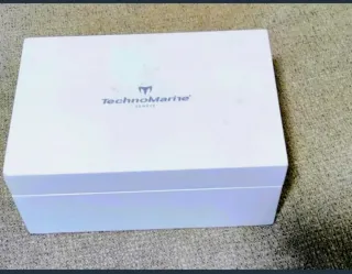 Reloj TechnoMarine Cronógrafo Negro y Dorado