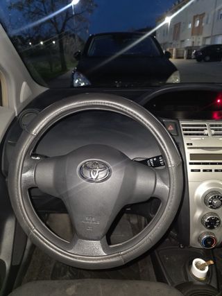 Toyota Yaris 2006