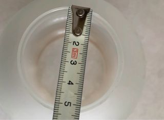 Tulipa antigua de cristal dorada