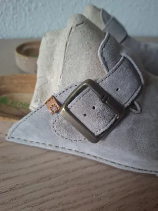Zuecos El Naturalista Gris