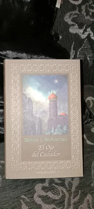 Libros Rechicero y El ojo del cazador. Desde 3€