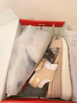 Sandalias XTI Mujer Talla 38 Beige/Blanco