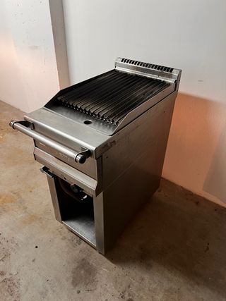 Barbacoa a gas de piedra volcánica y agua Jemi