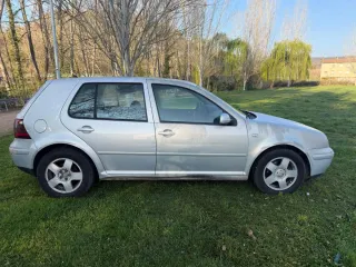 Volkswagen Golf 2000