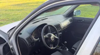 Volkswagen Golf 2000