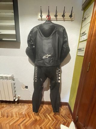 Chaqueta Cuero Alpinestars Negra y Blanca talla 50
