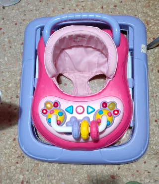 Andador bebé rosa y morado