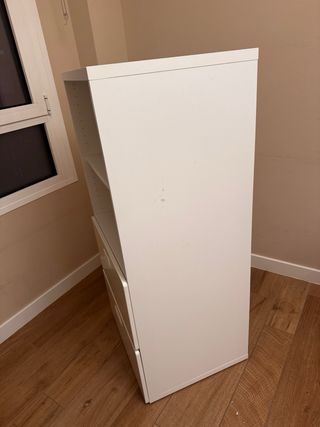 Librería infantil IKEA blanca