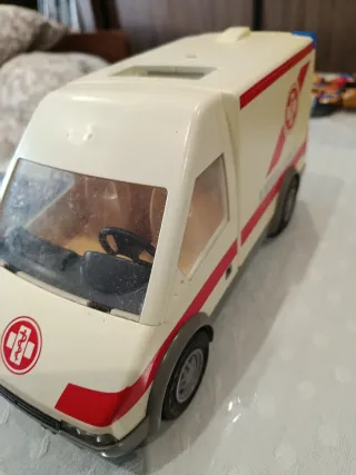 Lote Playmobil Cruz Roja núm 2 con ambulancia