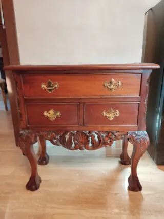 Mueble auxiliar estilo Chippendale, sin envío