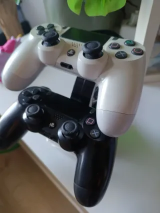 Consola PS4 Slim Negra