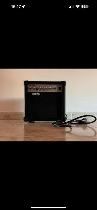 Guitarra Eléctrica Negra y Blanca