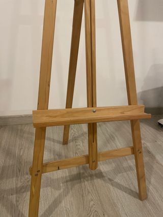 Caballete de madera para pintar