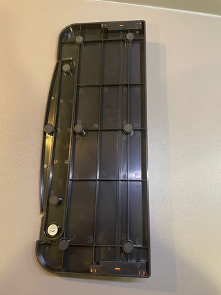 Guillotina de papel negra y naranja