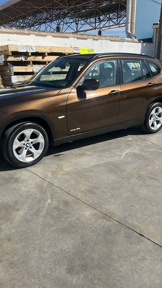 BMW X1 2011