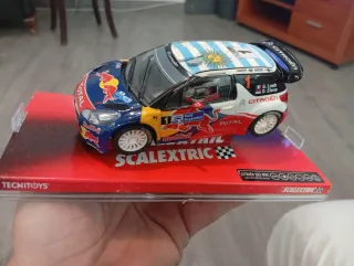 Coche Scalextric Citroën Total Red Bull