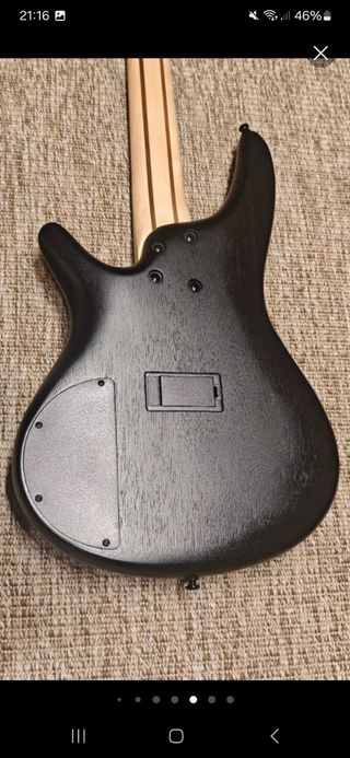 Bajo Eléctrico Ibanez 5 cuerdas