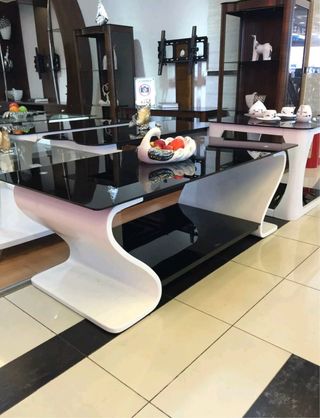 Mesa de diseño cristal negro y blanco