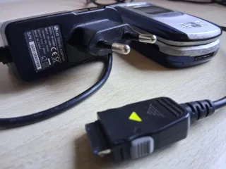 Cellulare Vintage lg U8110 h3g funzionante con car