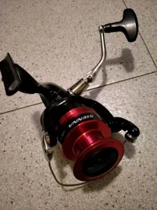 Carrete de pesca Shimano Sienna 4000