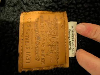 Cazadora original Levi's Negra Borrego