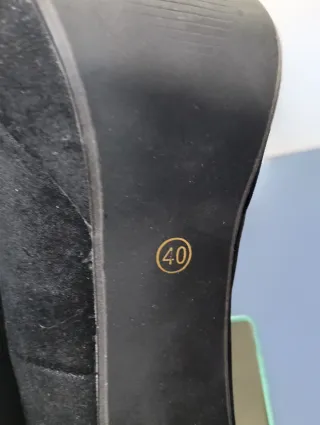 Zapatos puntera descubierta tela negros mujer.N40