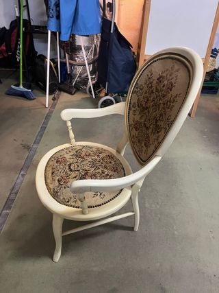 Silla de comedor tapizada floral