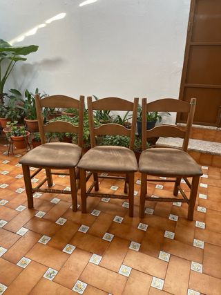Juego de 3 sillas de comedor de madera