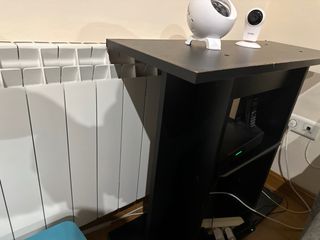 Mesa negra de madera