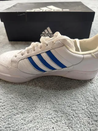 Adidas Continental 80 Stripes Blancas y Azules