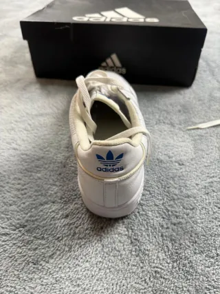 Adidas Continental 80 Stripes Blancas y Azules