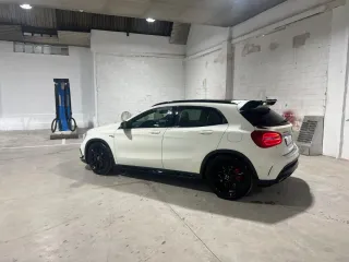 Mercedes-Benz GLA 2015