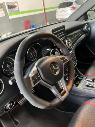 Mercedes-Benz GLA 2015