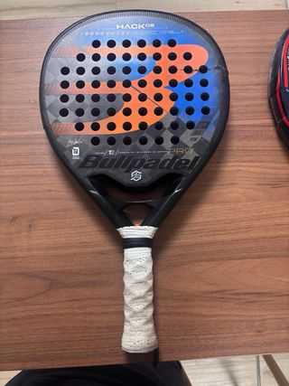 Bullpadel Hack 02 + Kuikma 590