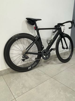 Bicicleta de carbono DT Swiss canyon