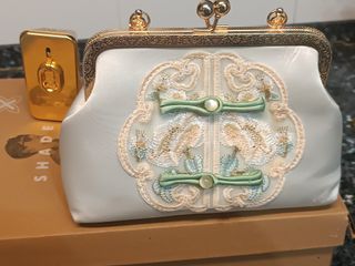 Elegante bolso de mano para eventos