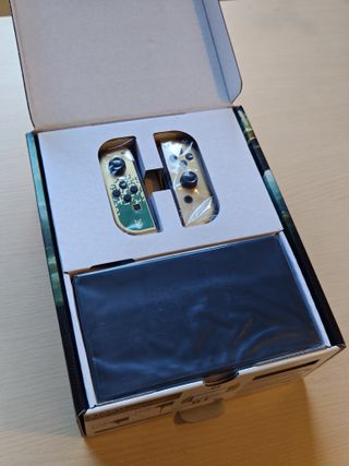 Nintendo Switch OLED Tears of the Kingdom