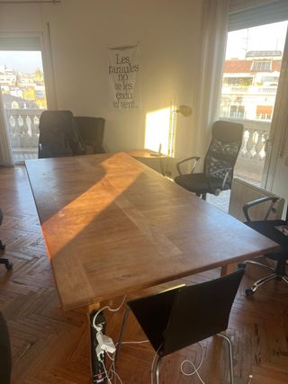 Mesa de madera maciza grande