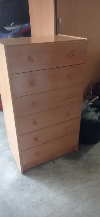 Cajonera de madera color beige/marrón