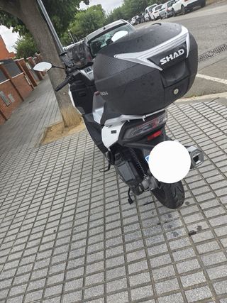 Vogue SR 125 Blanca Scooter