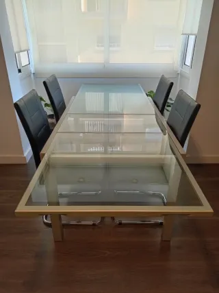 Mesa Comedor Cristal extensible a 2'50cm + 4 Sill