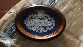 Virgen con Niño Jesús Encaje Marco Ovalado