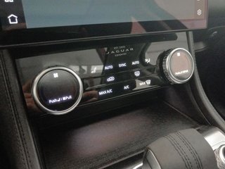 Jaguar F-Pace 2.0D l4 MHEV SE AWD Auto 150 kW (204 CV)