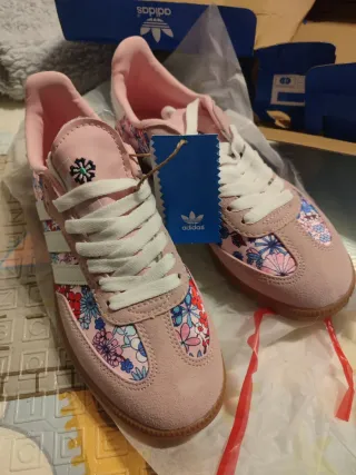 Zapatillas Adidas Mujer Flores Rosa